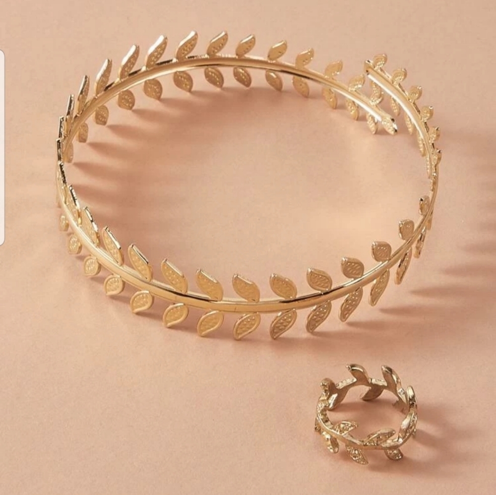 *Jocelyn* Arm Bracelet and Ring - Picture 3 of 3